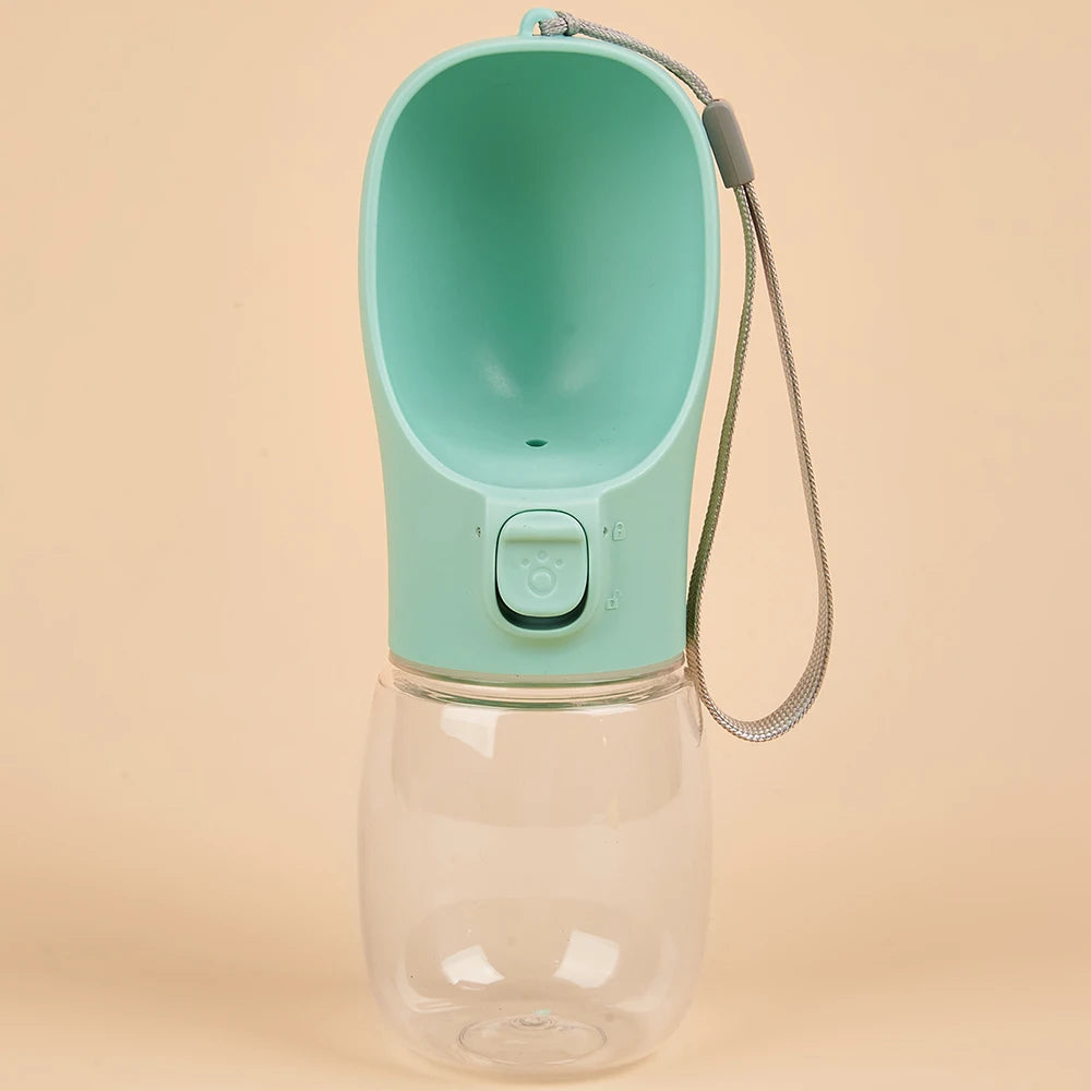 🚶 Gourde Premium Portable – L'Accessoire Indispensable pour vos Balades ! 🐾